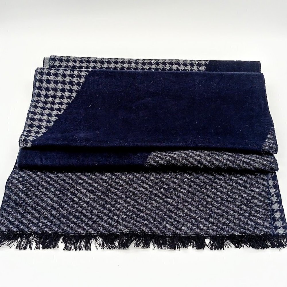 Cuddle Dreams 100% Silk Blue Grey Herringbone Fringed Scarf